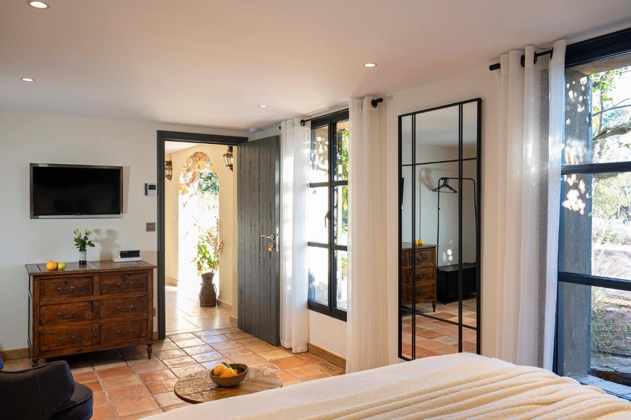 Le Clos De Mansart Grimaud Exterior photo